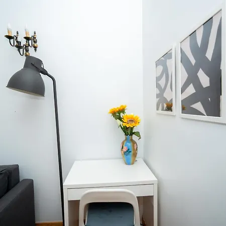 דירה Large 3-bedroom 2 Bathroom Apartment, Multiple Bathrooms, Prime Location